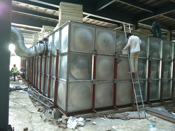 天津镀锌水箱生产厂家规格定制,旭光镀锌水箱生产厂家制作